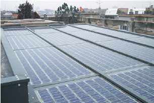 Esempi di impianti fotovoltaici con integrazione architettonica 22 Impianti non collegati alla rete elettrica possono beneficiare delle tariffe incentivanti stabilite nel Decreto? No.