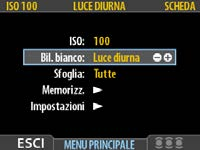 1 2 ISO/WB F Controllo delle impostazioni Le impostazioni ISO, bilanciamento del bianco e Sfoglia vanno controllate prima dell'inizio di ogni sessione fotografica.