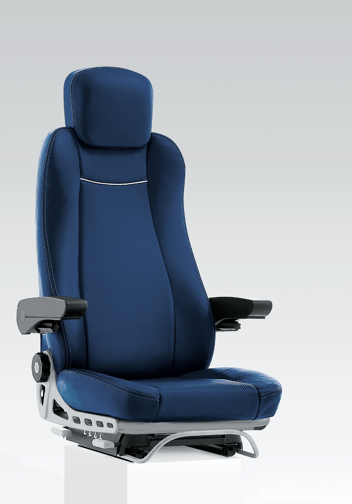 Progettazione di alto livello. SLIM 412 SLIM ROAD è un sedile confortevole e nello stesso tempo molto ridotto nel peso e nelle dimensioni.