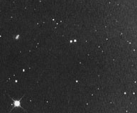 M 39 Tipo di oggetto Ammasso aperto Costellazione Cigno Ascensione retta 21h 32,2m Declinazione +48 26 Magnitudine visuale 5,2 Dimensioni apparenti 32 Dimensioni reali 7 a.l. 825 a.l. M39 è un ammasso aperto povero di stelle e poco luminoso, nonostante sia posto a soli 825 anni luce da noi.