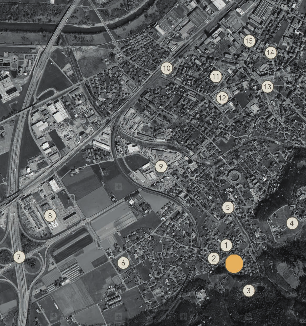 Quartiere residenziale Pasquée 1 Municipio UBICAZIONE 2 Scuola elementare 3 Parco naturale 4 Fortini della fame 5 Scuola infanzia e sala polivalente 6 Scuola