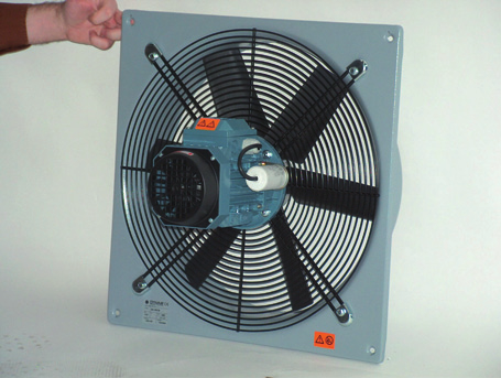 Ventilatori assiali a telaio quadro industriale late mounted axial fans - Atex Versioni /Versions: DESCRIZIONE GENERALE I ventilatori della serie sono adatti per la ventilazione, con fissaggio a