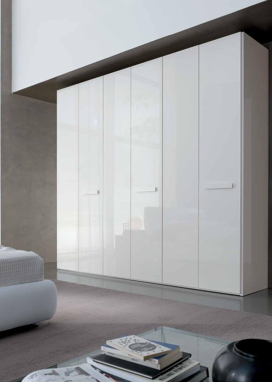 anta con parapolvere door with dust excluder (detail) particolare maniglia handle (detail) acca 35 armadio 6 ante battente struttura e