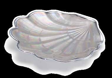 51.5.698 Conchiglia mignon tabacco Small tobaco shell cm 11x9,5 51.5.716 Conchiglia madreperla Mother-of-pearl shell cm 1x1 51.