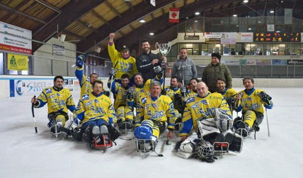 SPORTDIPIU TORI SEDUTI TORINO PORTIERI n. 74 Ciro Amato - n.3 Gabriele Araudo DIFENSORI n. 26 Eusebiu Antochi - n.57 Luigi Grill n.46 Andrea Macrì n.33 Claudio Zannotti (cap) n.