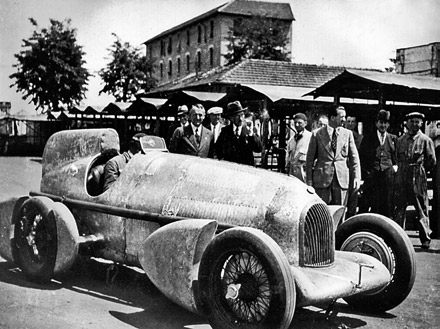 Sezione iconografica Preparazione della monoposto aerodinamica - 1934.