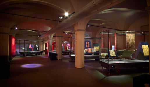 MUSEO DEL TESSUTO 30 Il Museo del Tessuto è una delle istituzioni culturali più importanti per lo studio, la conservazione e la valorizzazione del tessuto e della moda antichi e contemporanei.