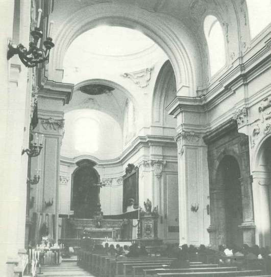 71/82 San Pietro Martire in Napoli 1977/1982 Interno della chiesa; dopo i