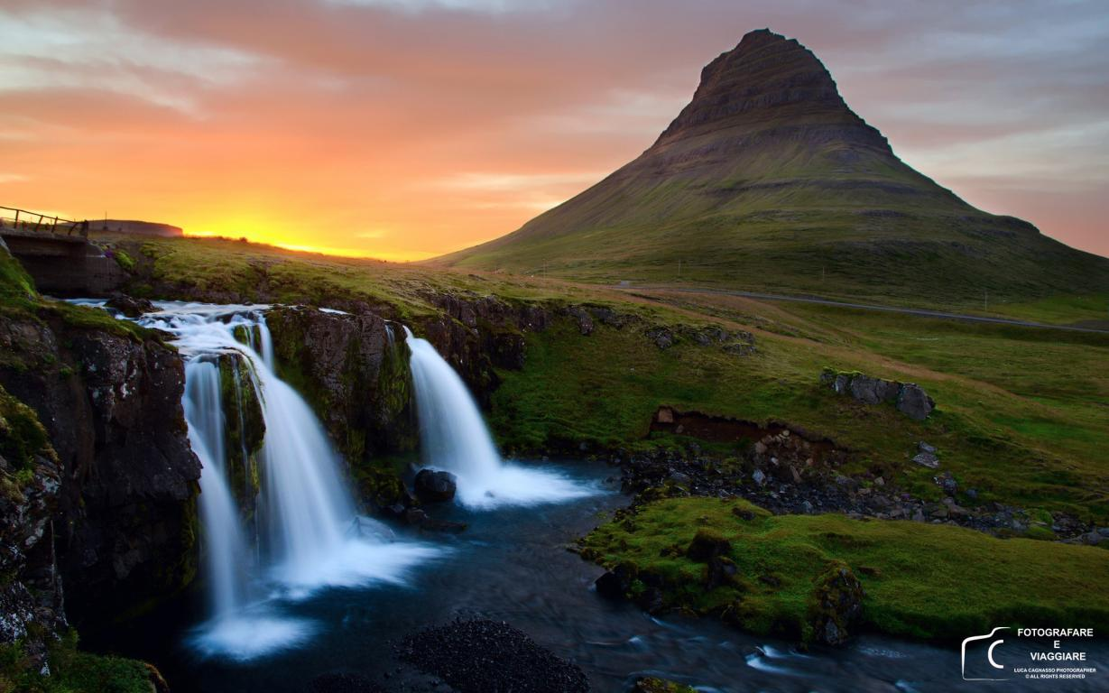 9 giorno: Vik Reykjavík Partenza da Vik, ci spingeremo fino al fiume (se le condizioni lo permetteranno, potremo avventurarci anche nel suo letto con i 4 4) e alle spiagge nere della cittadina di