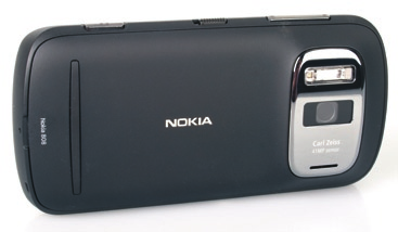 Il super cameraphone: con un sensore da ben 41 megapixel di risoluzione e dalle dimensioni di 1/1,2, il Nokia 808 PureView è allo stato attuale il miglior smartphone con funzioni fotografiche.