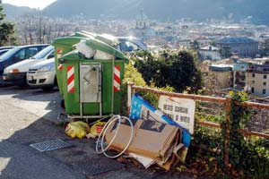 Intro Como ha la stessa strategia sui rifiuti di 15 anni fa Como è una delle città più sporche della Lombardia Ci sono