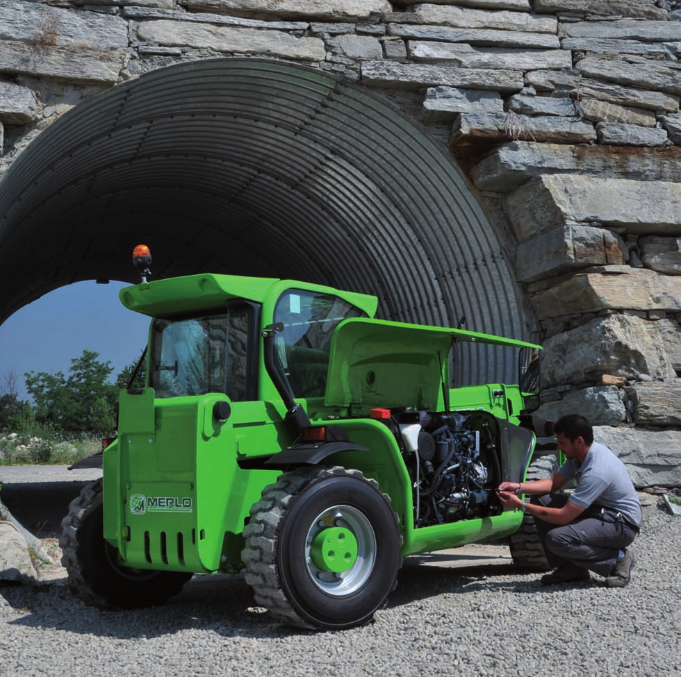 IL MOTORE ENERGIA IN AZIONE Tutta la potenza quando serve Per meglio rispondere alle esigenze di impiego è stato scelto il motore Kubota quattro cilindri turbo da 55 kw (75 CV), con emissioni