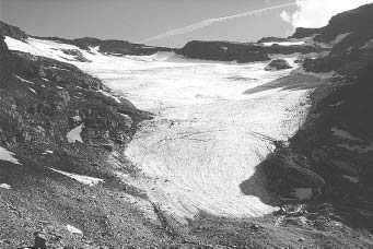 134 - Ghiacciaio del Grand Etrèt, stazione fotografica SF a quota 2650 m, coordinate 32TLR60953887 (24x36) (foto S. CERISE, 12.09.2004).