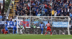 Al Castellani un pomeriggio di ordinaria follia! brilla solo Lorenzo Insigne Il Napoli rinvia l appuntamento con la prima vittoria stagionale.