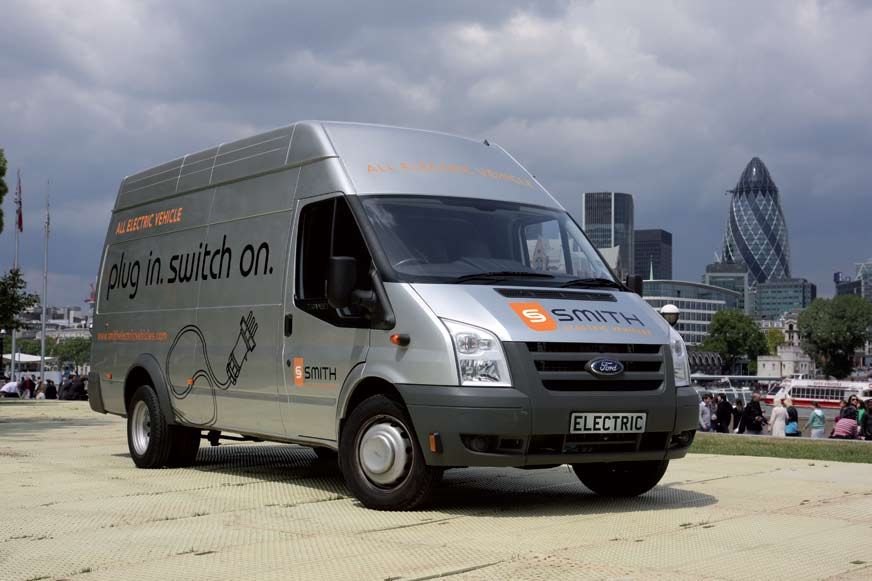 Smith Edison THE WORLD S FAVOURITE ALL-ELECTRIC LIGHT COMMERCIAL VEHICLE Built on the iconic Ford Transit chassis, the Smith Edison is the world s best-selling electric light commercial vehicle (LCV).