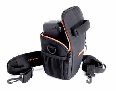 for Reflex/Mirrorless Top-loading opening for quick access to the camera. Maximum protection thanks to internal padding. Adjustable shoulder strap. External quick access pocket.