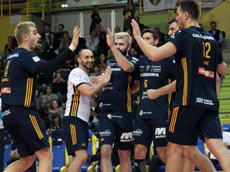 COPPA ITALIA FORMULA CAMPIONATO COPPA ITALIA SUPERLEGA 2016/2017 OTTAVI QUARTI SEMIFINALI FINALE Tonno Callipo Vibo Valentia 0 Kioene Padova 0 LPR Piacenza 0 Exprivia Molfetta 0 Cucine Lube