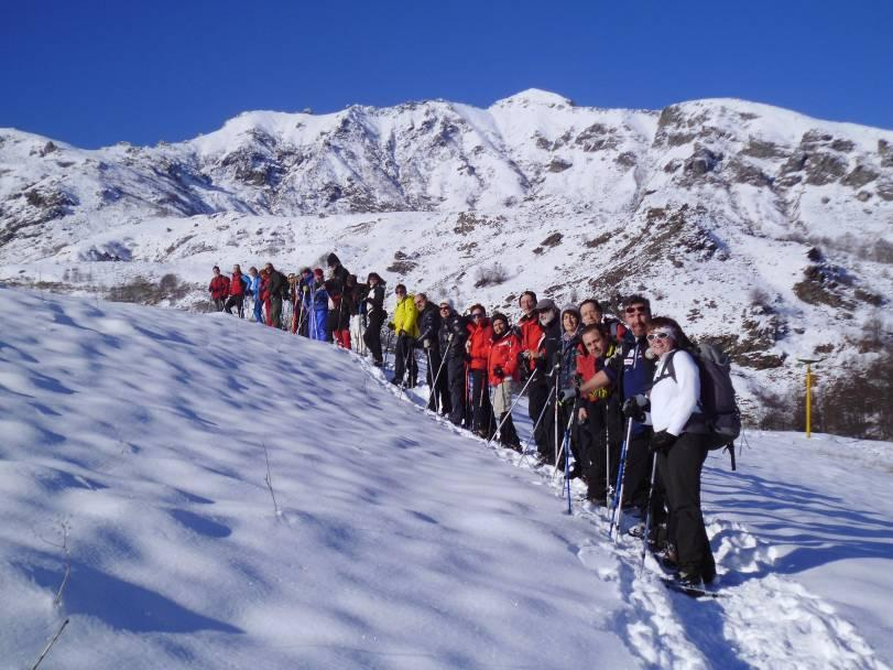 Escursioni con ciaspole Vallone dei Tornetti: domenica 24 gennaio Valle degli Asciutti: domenica14 febbraio Ritrovo ore 9,00 presso