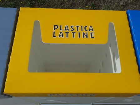 Contenitore altà resistenza, creato per la raccolta differenziata dei rifiuti quali: plastica, carta, metallo, vetro, organico, indifferenziato ecc.