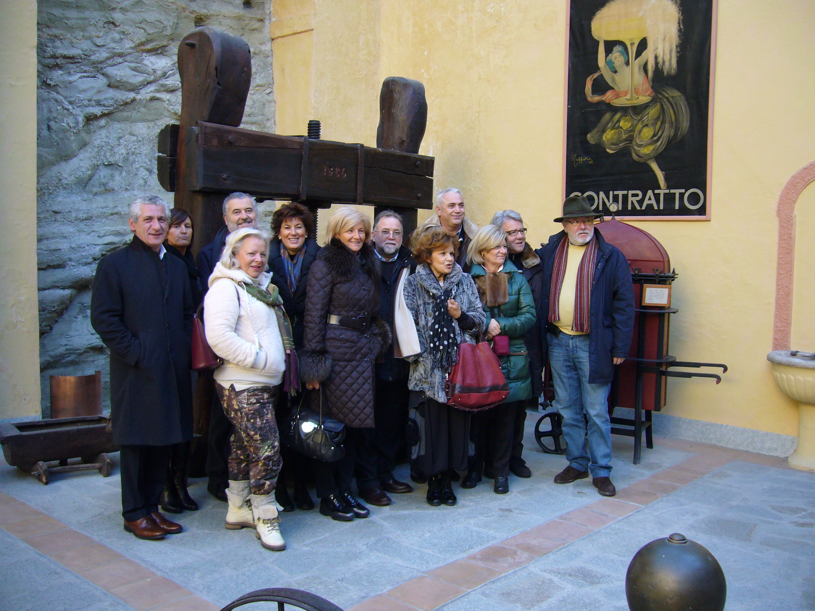 ROTARY CLUB NOALE DEI TEMPESTA La seconda meta è stata la città di Canelli raggiunta il giorno successivo dove si erge il famoso Palazzo Gancia, nel '600 rinomata residenza signorile.