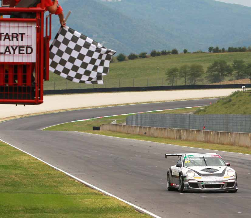 TARGA PORSCHE GARE AL MUGELLO GT3 CUP TUTTO È RIAPERTO Seconda vittoria stagionale al Mugello per Pierluigi Alessandri (Antonelli Motorsport) che, bissando il successo nella prova inaugurale di