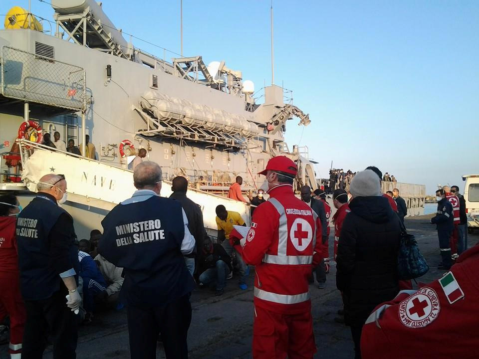 20 60. Sbarco a Trapani del 11 maggio 2014 Alle ore 14.30 circa del 10 maggio 2014 la SOR Sicilia riceveva l allerta per uno sbarco di migranti presso il porto commerciale di Trapani.