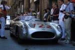 300 SLR Mercedes-Benz Denominazione di fabbrica: W 196 S Anno di fabbricazione: 1955 Periodo di produzione: dal 1954 (prototipo) fino al 1955; unità prodotte: 10 Prezzo originario: vettura da corsa