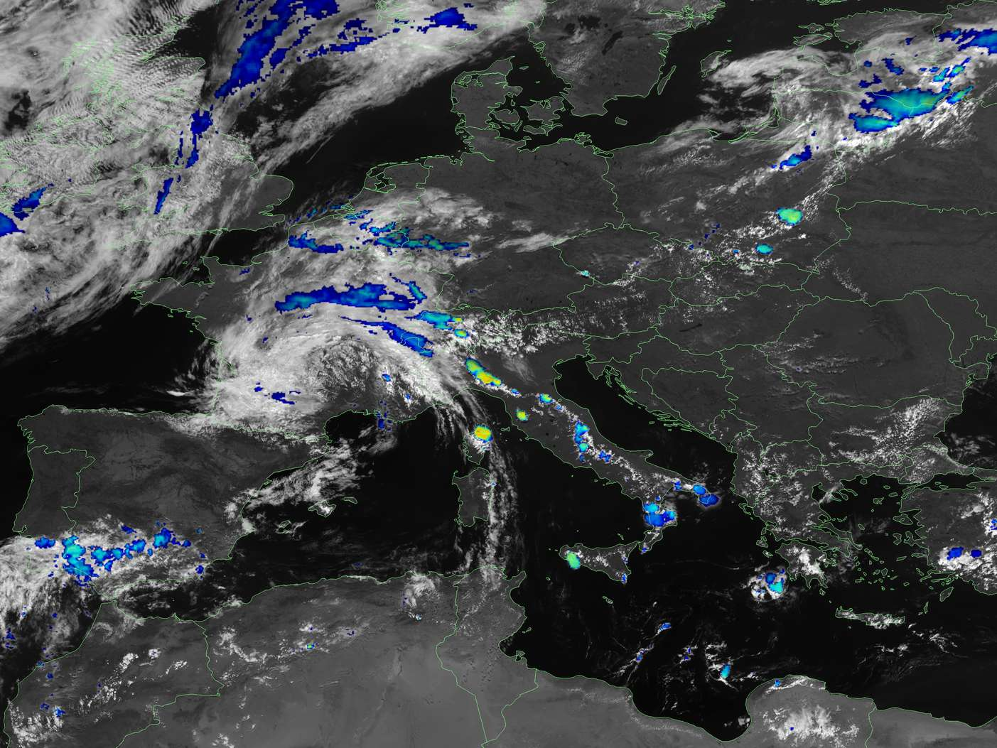 La confluenza della massa d'aria orientale verso il settore alpino, l'approssimarsi verso le Alpi occidentali del sistema nuvoloso associato al minimo chiuso in quota, unitamente alla presenza