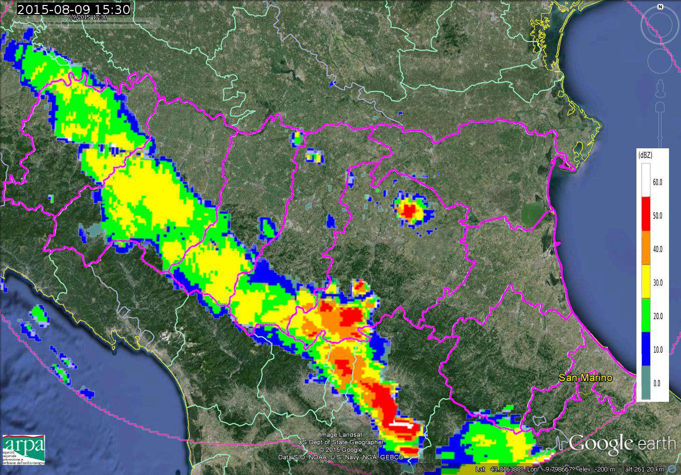 16:15 UTC (in basso a sinistra) ed alle 17:00 UTC (in basso a