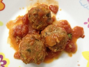 Ieri sera ho preparato queste succulenti polpette di carne e zucchine, il mio maritino si è leccato i baffi!