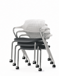 The Quattro chair is available in two different versions for meeting rooms.