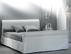 altezza da terra a fascione: 165 mm Letto JACQUELINE c/giroletto imbottito (rete esclusa) Codice: TJAC16000A