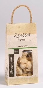 CAFFÈ BUNA (Etiopia) Ingredienti (10 o più tazzine) 1 l di acqua 100 g di polvere di caffè arabica * 3 capsule aperte di cardamomo * ½ cm di zenzero essiccato * ½ cucchiaio di sale o, in alternativa,