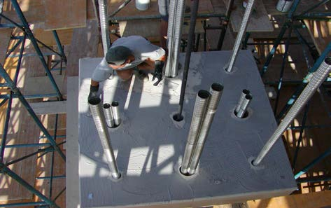 altri materiali da costruzione in combinazione tra loro; placcaggi in acciaio (solo bullonati); incollaggi di conci