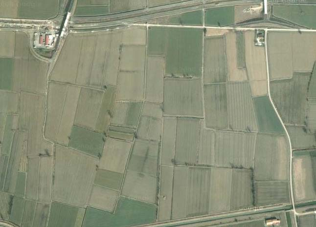 2.1.4-LOTTO 1:FOTOGRAFIE E PIANTE Figura 2: vista aerea della zona dove si trovano i beni immobili 1.