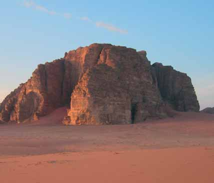 10 GIORNO - PETRA / MAR MORTO (BEIDA - WADI RUM) - KM. 395 CA. Pensione completa.