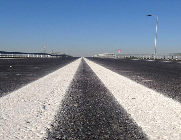 L'APERTURA DELLA TANGENZIALE OVEST L'apertura della Tangenziale Ovest (SS 723) ha deviato molto del traffico proveniente da nord e ovest e diretto a sud dalle strade comunali, ricucendo tempi di