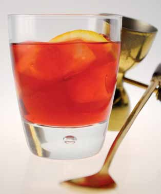 Before Dinner Cocktail AMERICANO 3 cl Campari 3 cl Vermouth rosso Una spruzzata di soda water The Unforgettables