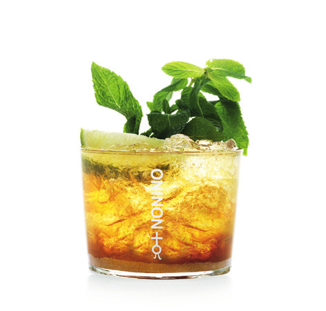 NONINO FROZEN* Mixologist Davide Girardi, Udine - Italia 5cl Amaro Nonino Quintessentia Soda / 1 lime / zucchero di canna 2 foglie di menta Pestare ¼ di lime con 2 cucchiai di zucchero di canna.