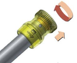 La struttura del raccordo è stata realizzata utilizzando un tecnopolimero dalle elevate caratteristiche meccaniche, in grado di resistere alle sollecitazione in fase di installazione.