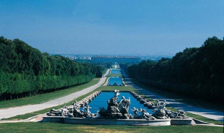 Il Palazzo Reale di Caserta è un antica