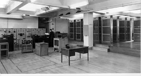 1953 - Creazione di Leo Computer