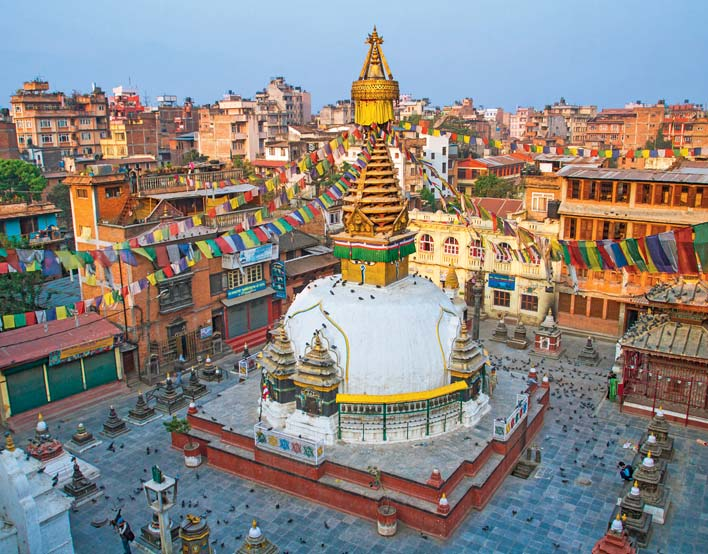 TOUR E NEPAL DEL NORD E NEPAL VIAGGIO INDIVIDUALE nepal, kathmandu, great stupa bodnath VIAGGIO DI 15 GIORNI - VISITE PRIVATE CON GUIDA LOCALE PARLANTE ITALIANO O INGLESE 26 1 giorno: Italia - Delhi