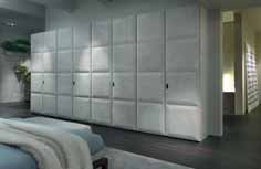 233,5 265,5 finiture: laccato opaco, laccato lucido, noce, noce scuro, rovere scuro aperture: battente Wardrobe with Way hinged doors, with soft closing system, in canapa polish lacquered