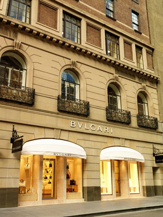 Case study il ruolo del flagship store di BVLGARI Flagship store Bvlgari nel mondo: Roma, Milano, Londra (2),