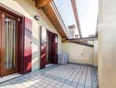 bagni finestrati, loggia. Ampio terrazzo solarium e garage doppio. RIF. 418 C.E.: C - Ipe 87,00 kwh/m 2 anno. 179.