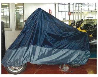 TELI COPRIVEICOLO / VEHICLE COVERS TELI COPRIVEICOLO PIAGGIO, VESPA E GILERA VEHICLE COVERS PIAGGIO, VESPA AND GILERA Teli copriveicolo personalizzati per veicoli PIAGGIO, Vespa e GILERA, studiati su