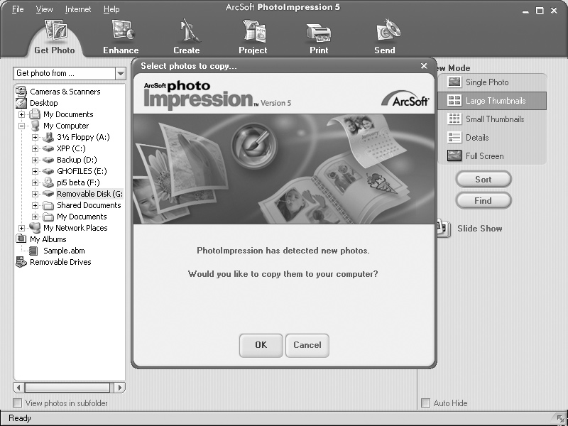 Quando la fotocamera viene collegata al computer, PhotoImpression 5.0 verrà automaticamente avviato sul desktop.