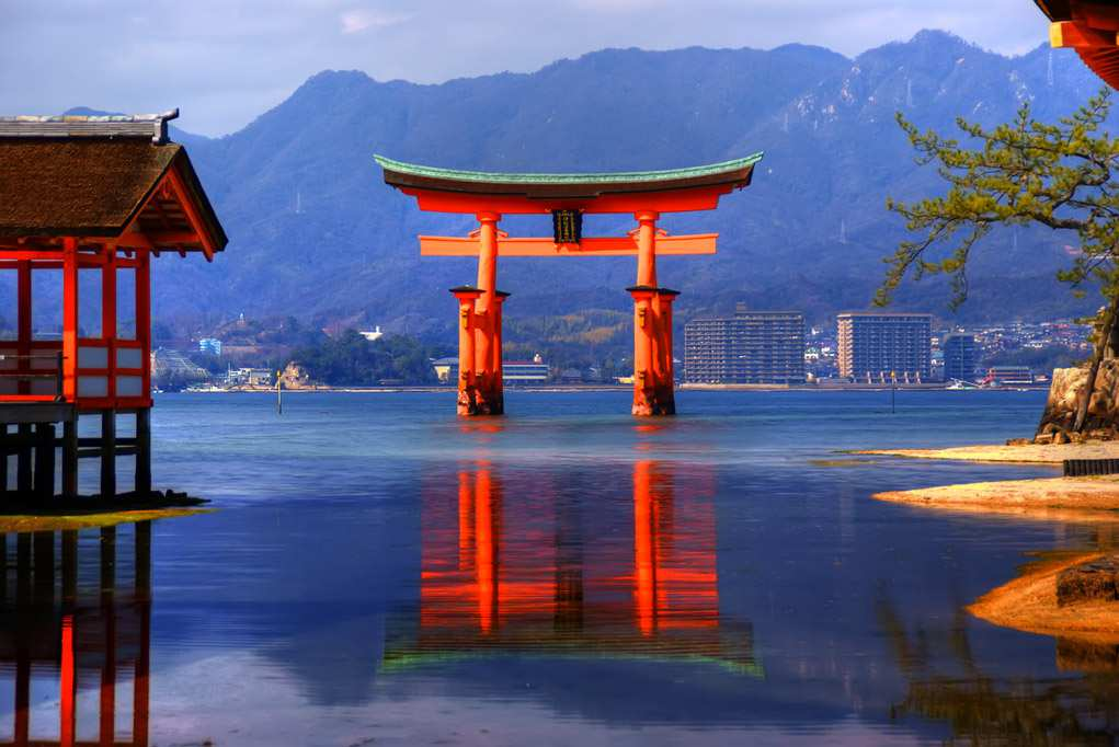 9 Giorno, Domenica 2 Aprile Osaka Escursione a Nara Prima colazione in hotel. Incontro con la guida locale e sistemazione sul bus riservato.