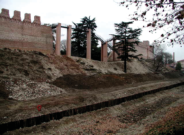 Cittadella (PD): mura (walls of) del 1200